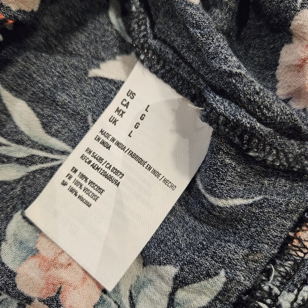 American Eagle Floral tie-up top - Picture 8 of 8